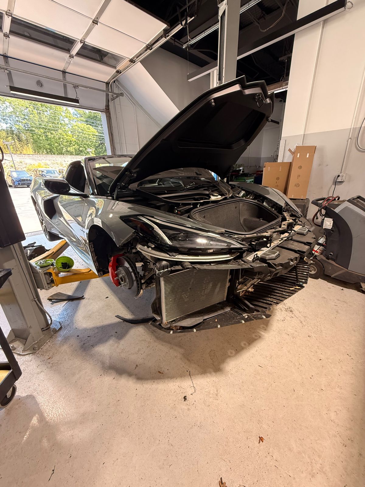 Chevrolet Corvette C8 front-end service